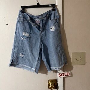 💚💚💚 Women's Distressed Denim Jean Shorts